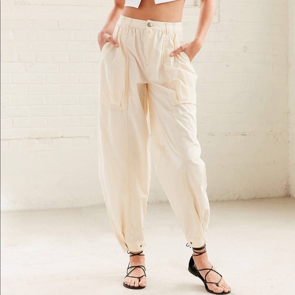 ISO BDG DEBBIE UTLITY PARACHUTE PANTS SIZE 4 or 6